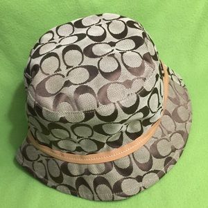 Women’s Coach bucket hat
